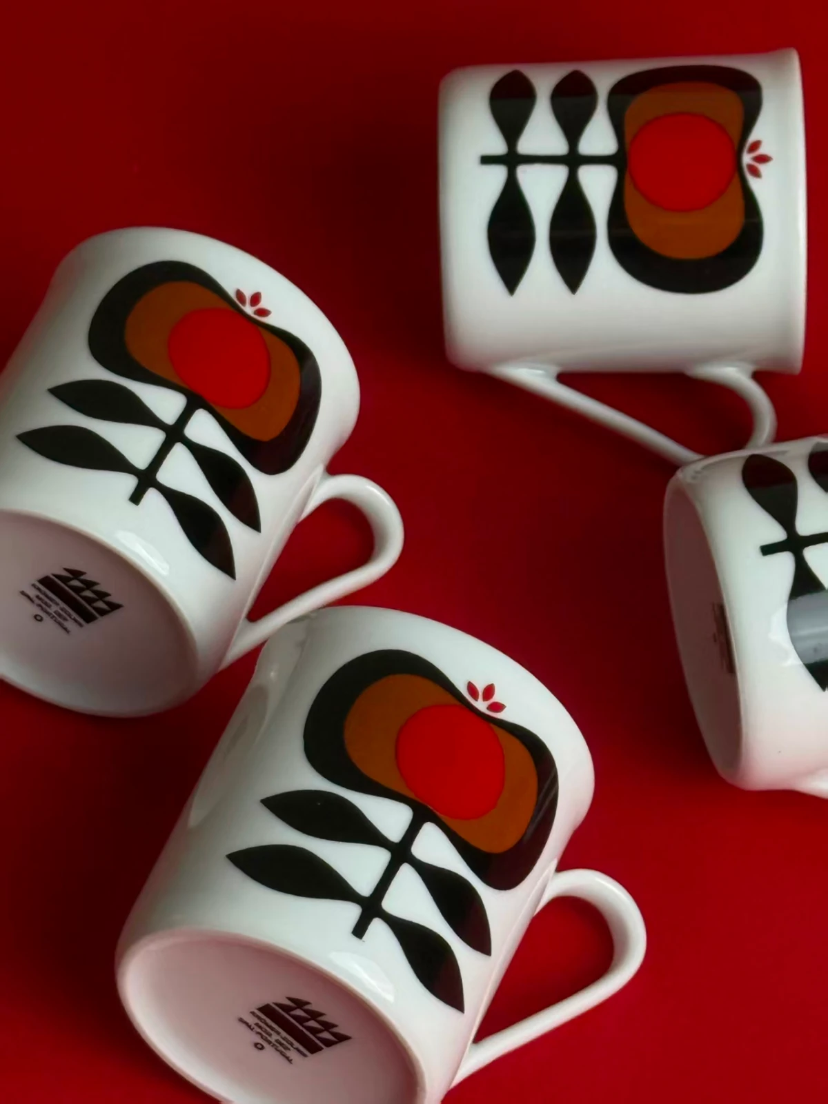 Geometric Apple Cup Set