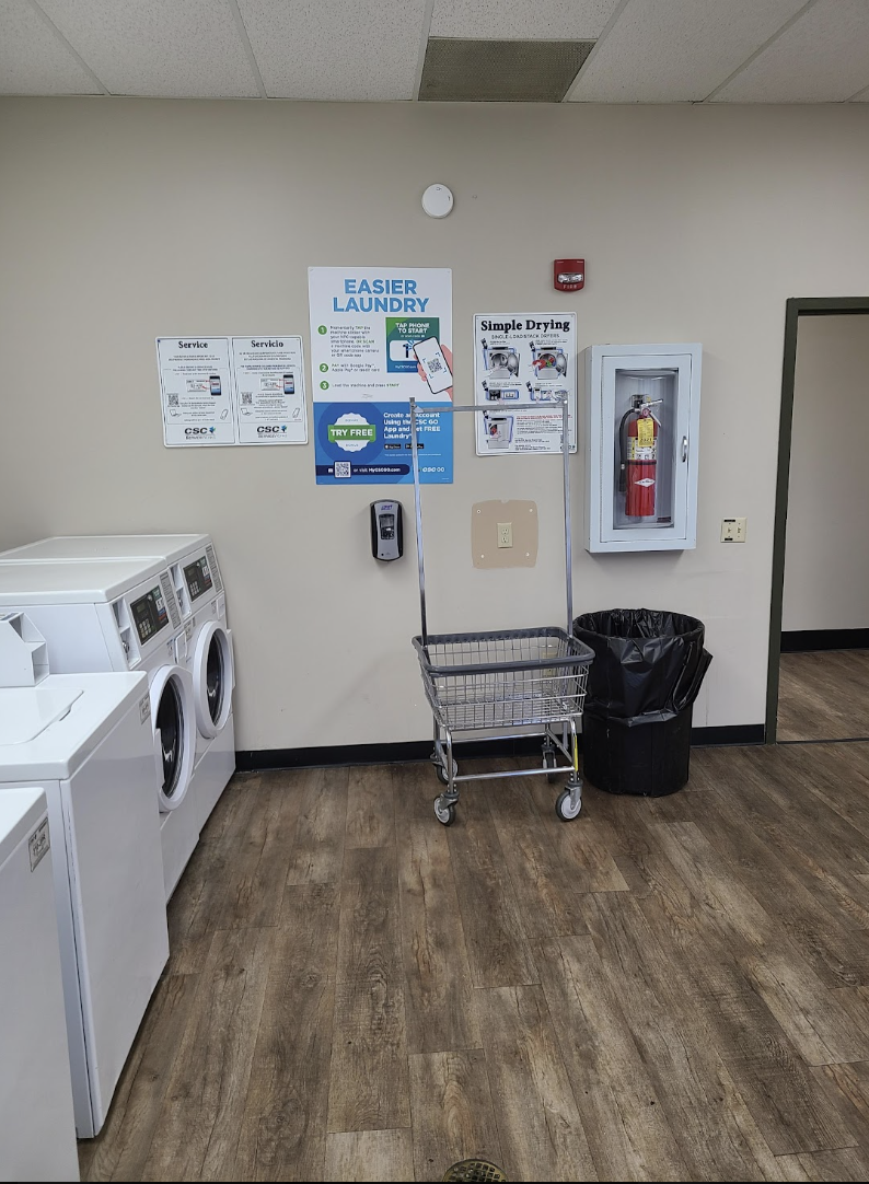 Laundry center