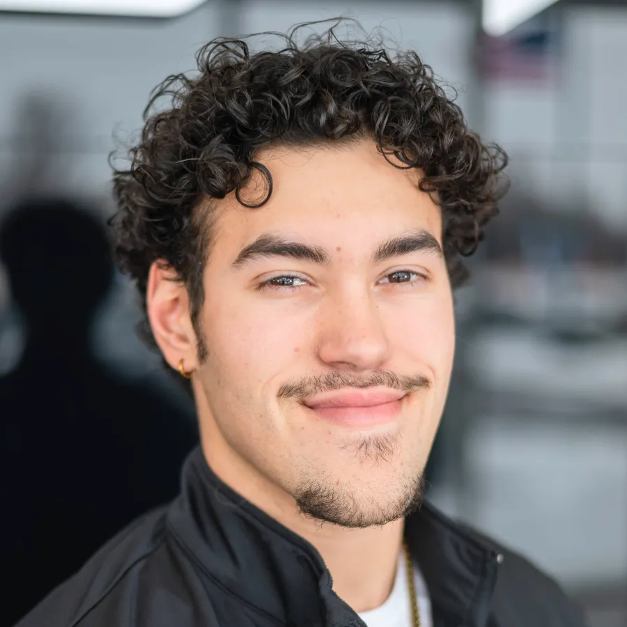Adin Burleson Headshot