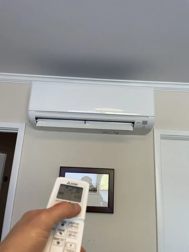Handheld remote for a Mitsubishi Electric indoor unit