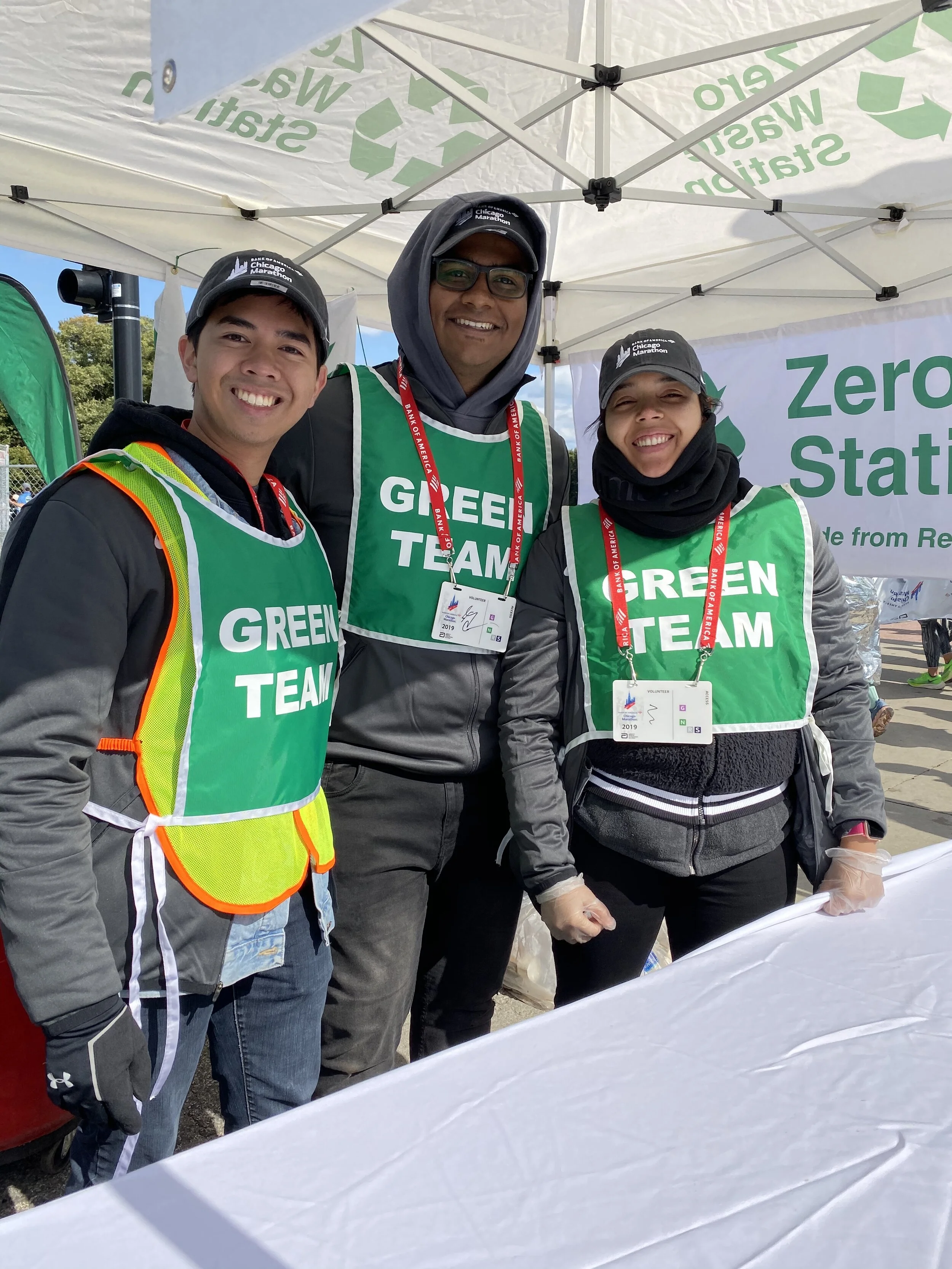 Green Team volunteers keep the waste streams properly sorted as guests place their discards directly on the table. When striving towards ‘zero waste,’ this method often proves to be one of the most effective.