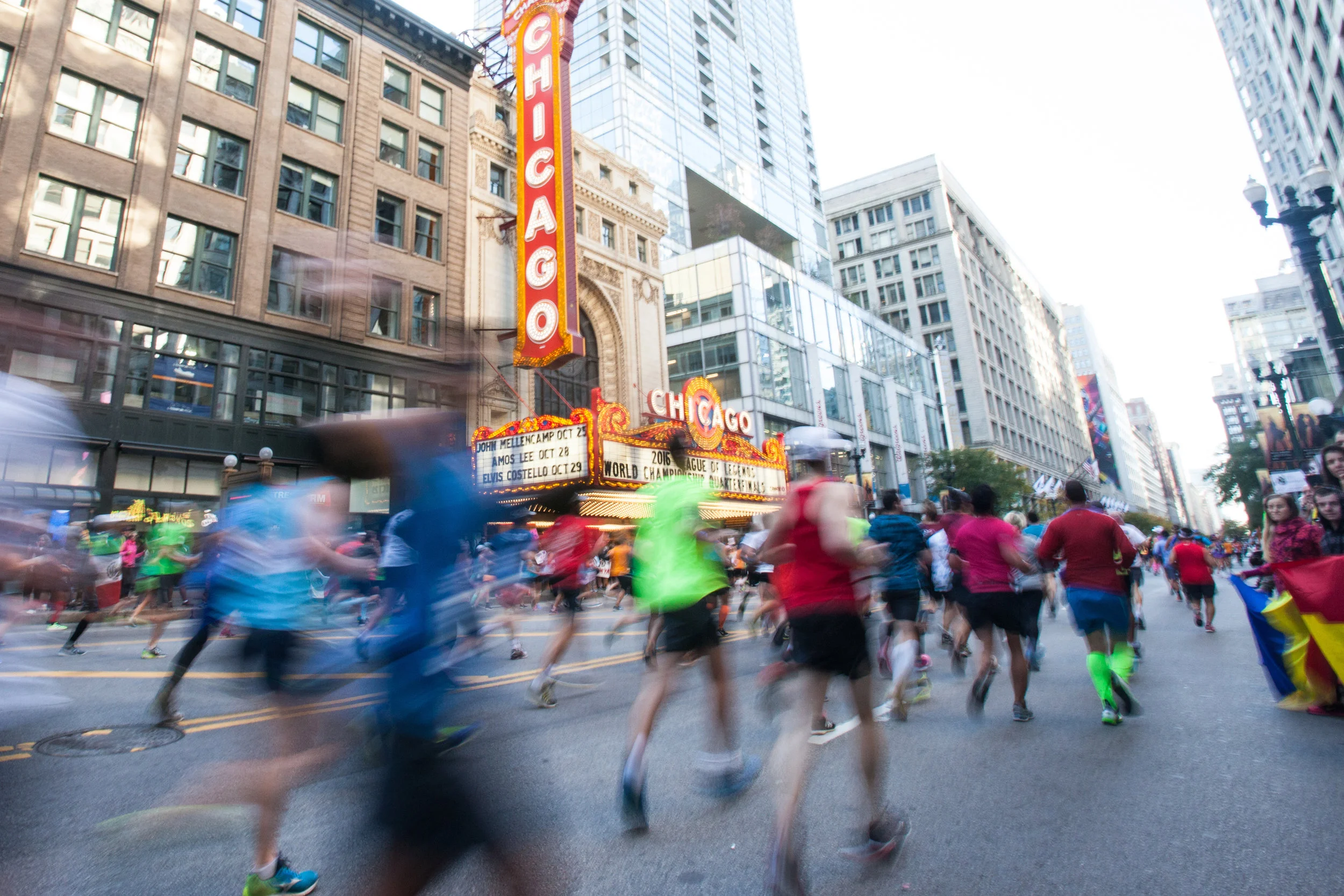 A motion blur photo of runners in the Chicago Marathon