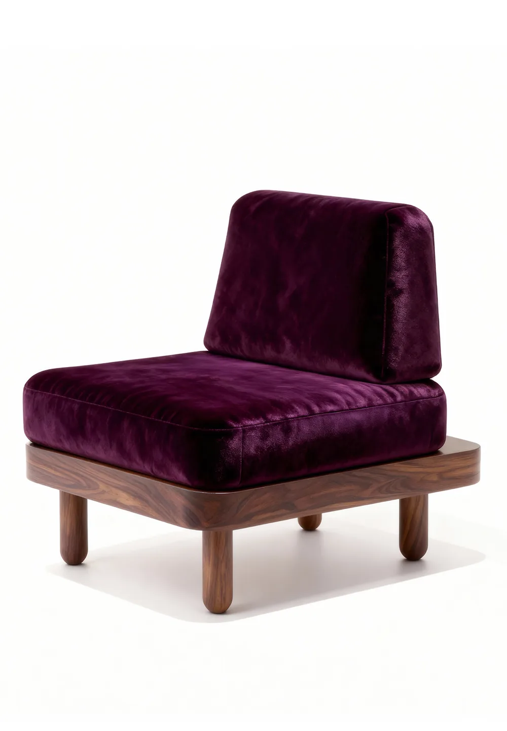 Chauffeuse Lukan de Christian Signorel, velours de coton et chêne massif teinté noyer, coloris Aubergine