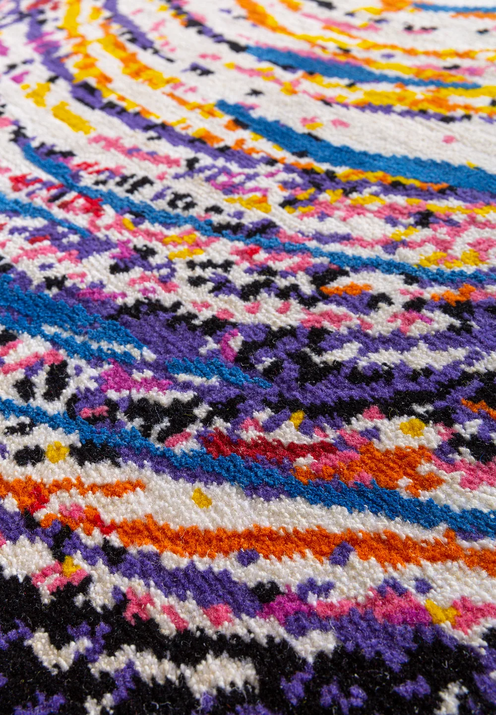 Tapis Fusette de Renaud Allirand, noué main, collection Sur le fil