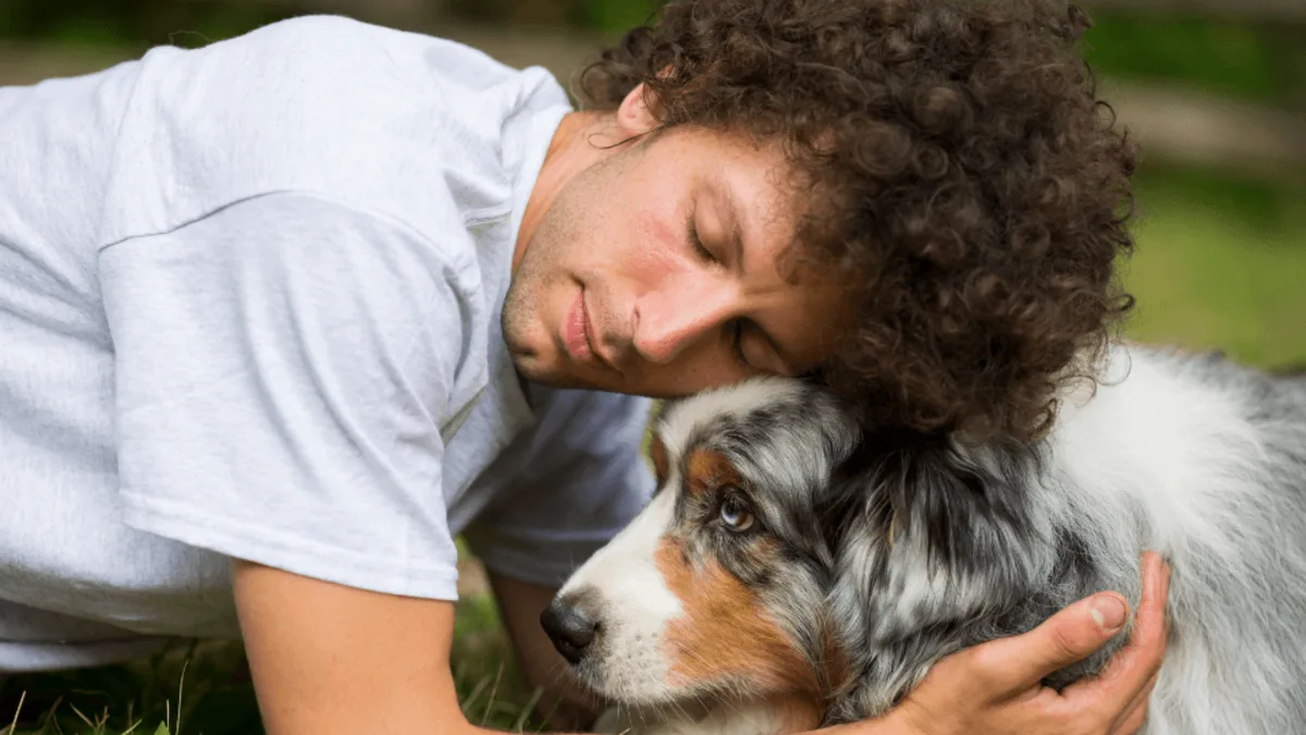 dog_hug (1)