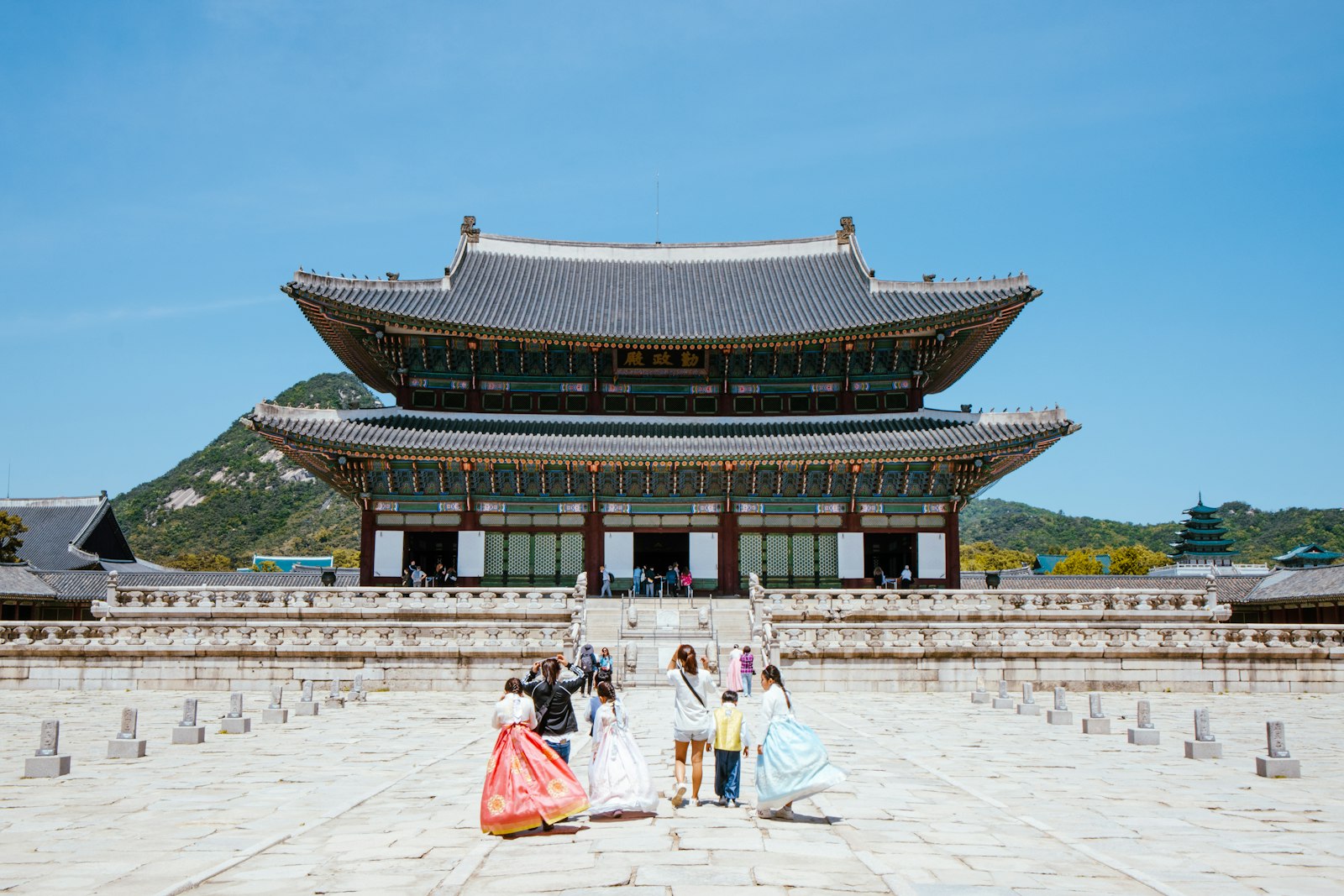 6D Halal Tour Korea