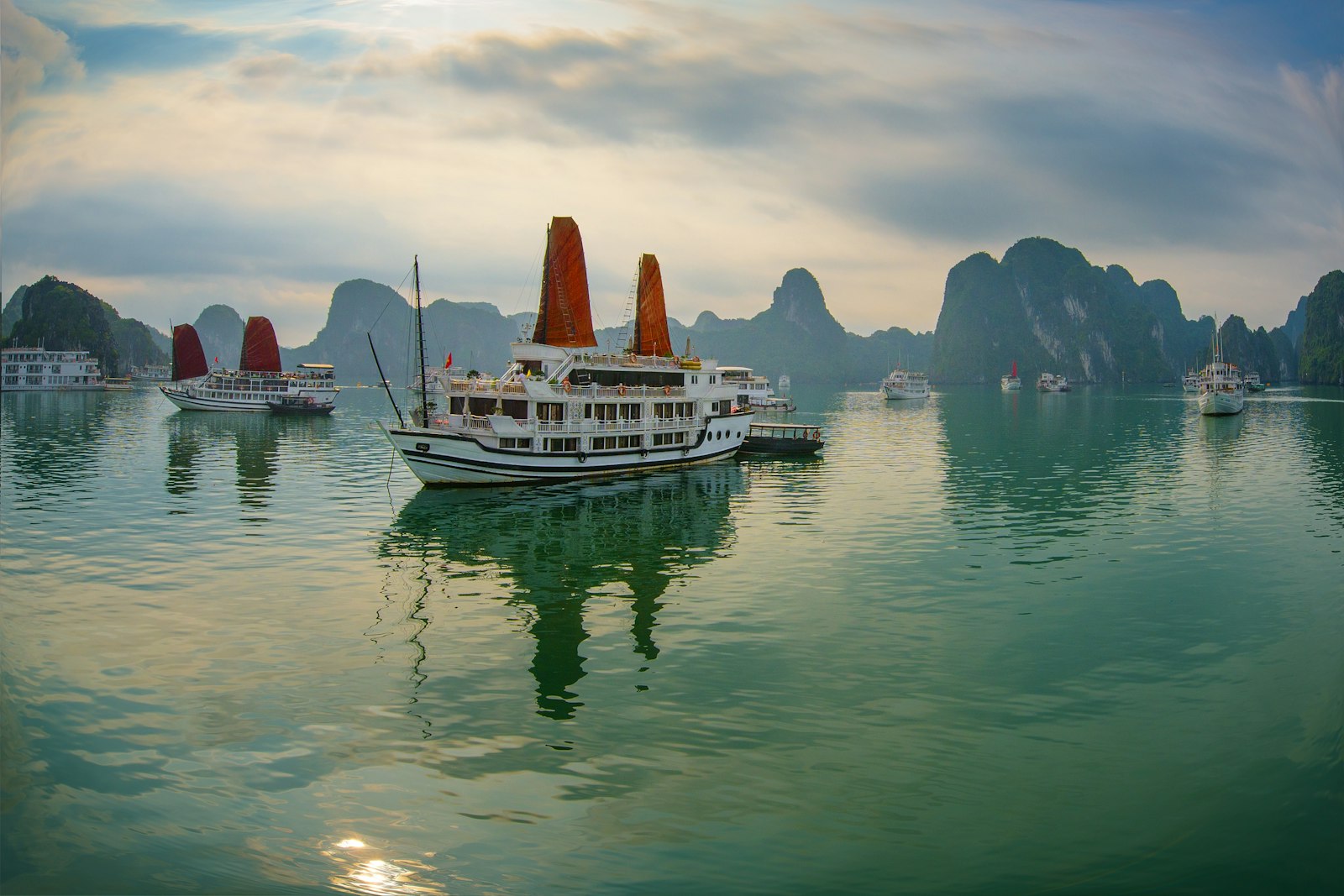 7D Complete Beauty Hanoi Halong Bay Fansipan