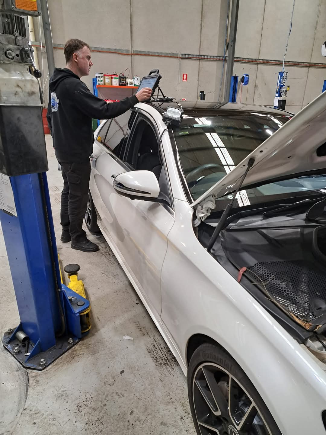 Aussie Tune mechanic diagnosis problems in a European car