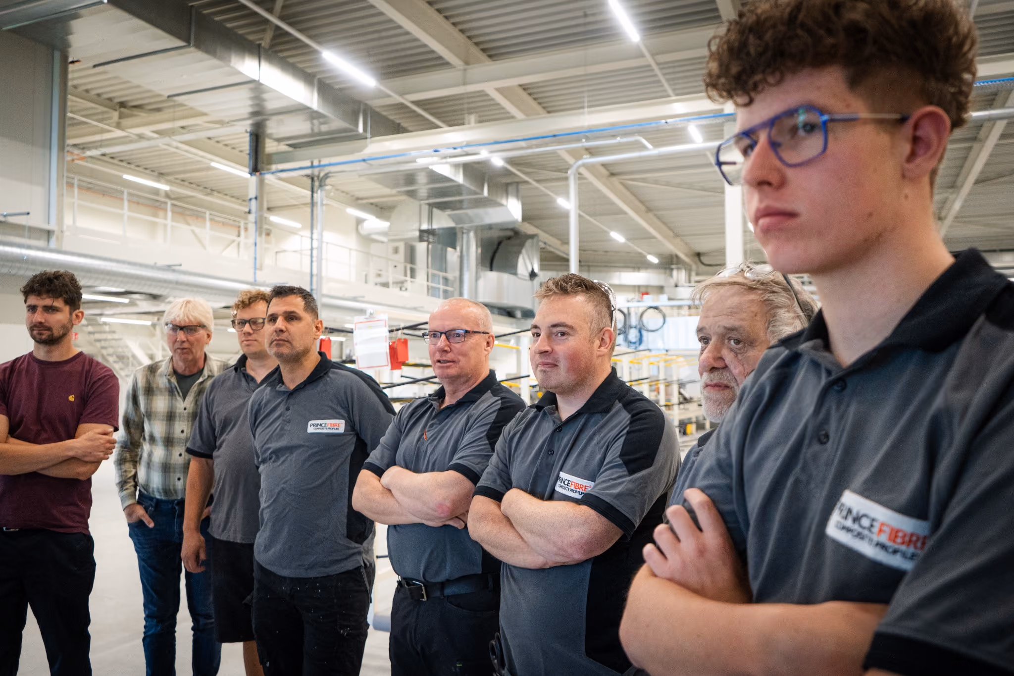 Productie medewerkers van Prince Fibre tijdens een Dagstart