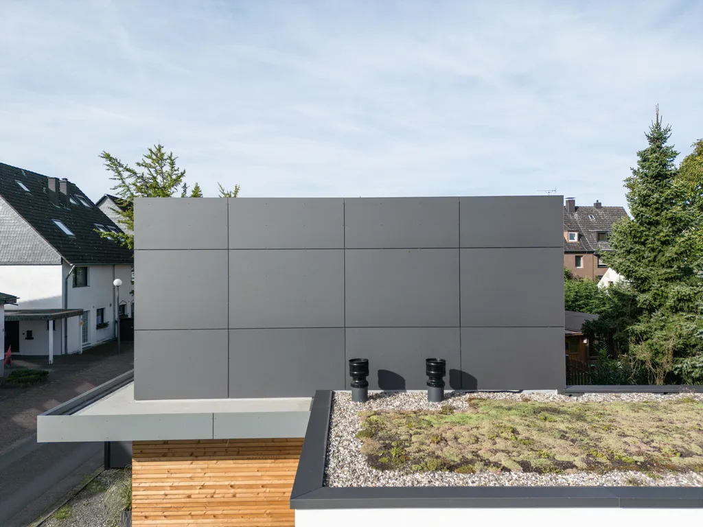Flachdachaufbau mit aluminiumfassade