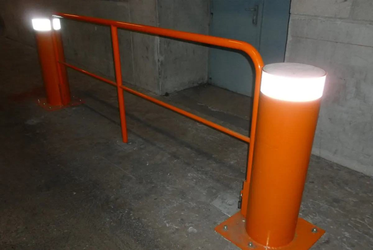 Garde-corps technique en acier galvanisé pour zone industrielle