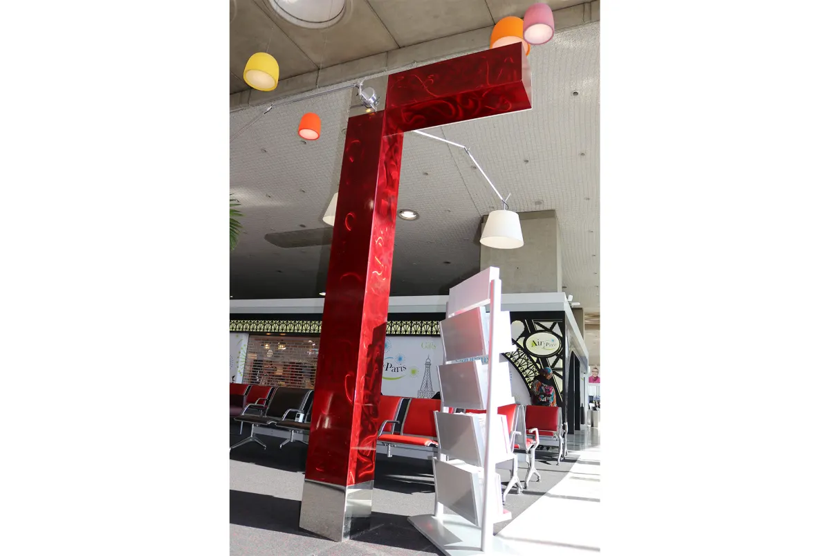 Stèle luminaire en acier — ERSIMS, vue 3