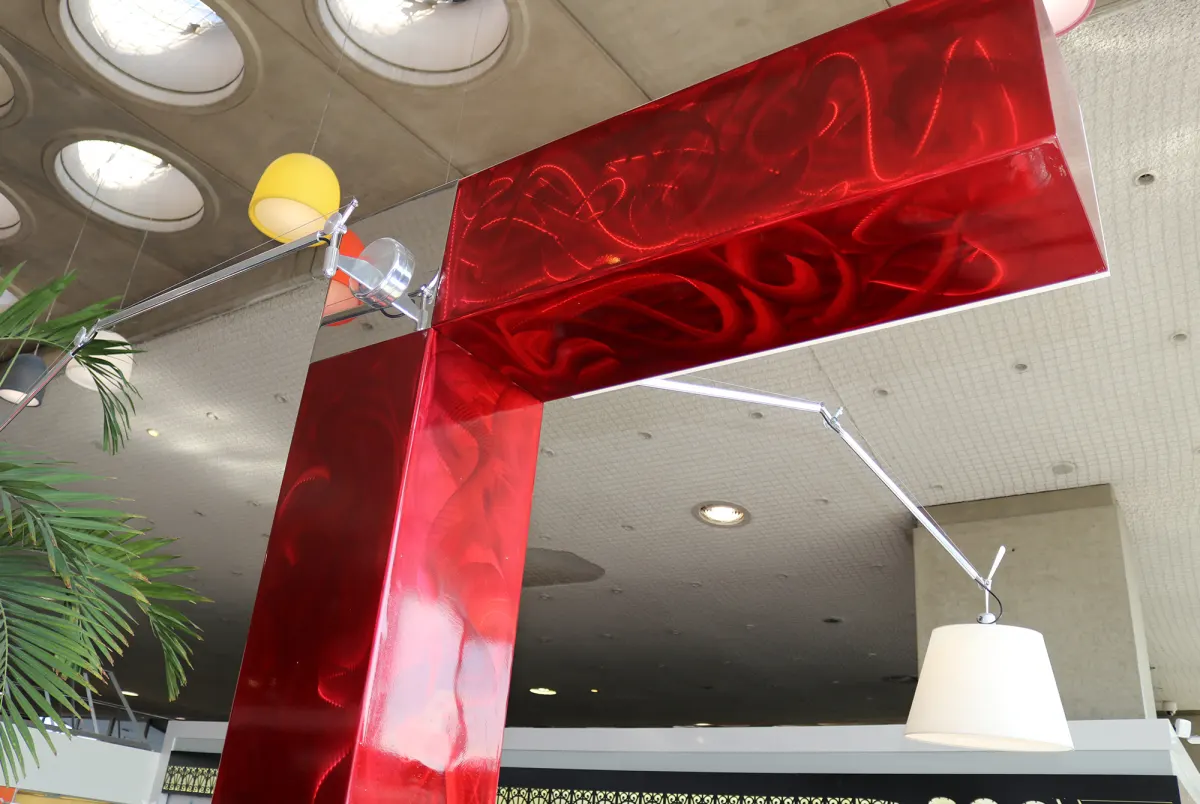 Stèle luminaire en acier réalisée par ERSIMS