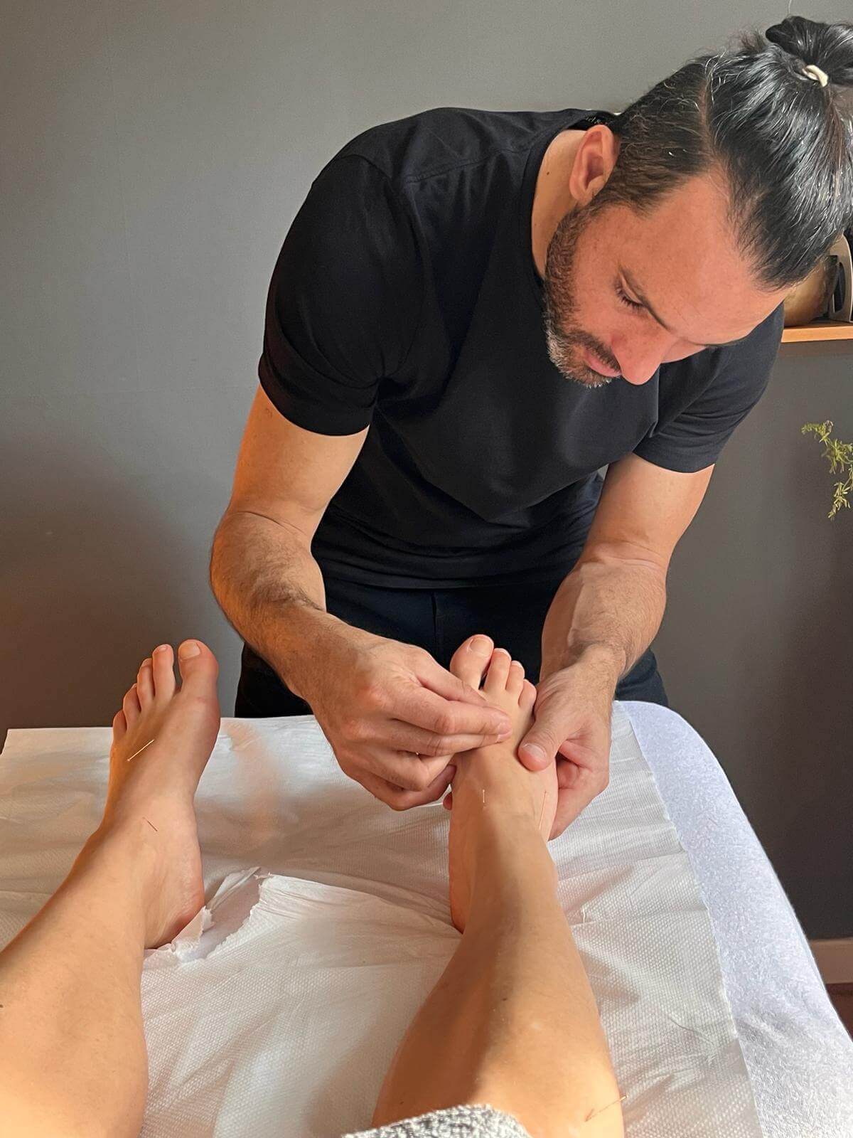 Rafael di tullio, acupuncture and massage specialist