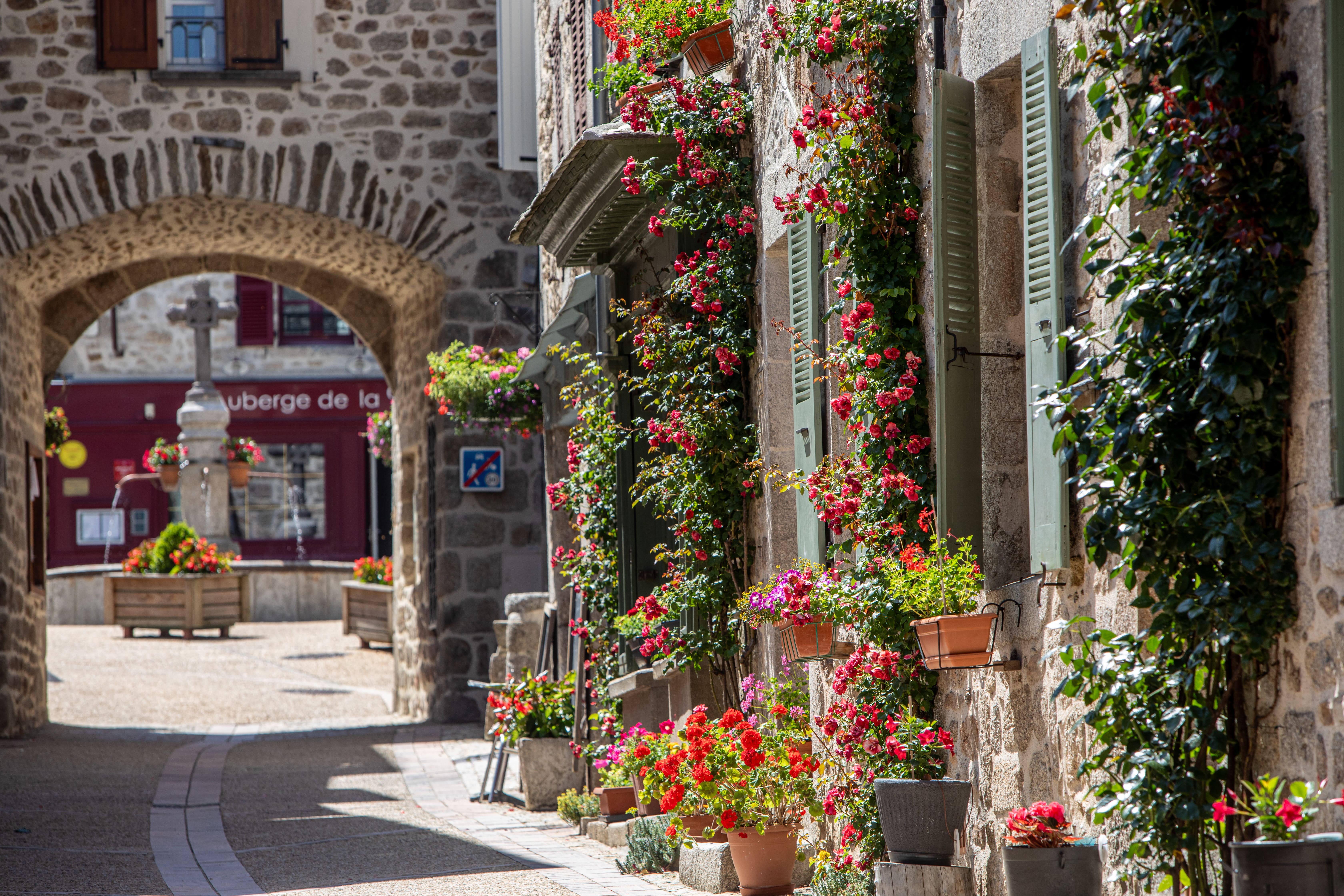 Photo de la rue longue de Marcolès
