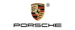Porsche Markenlogo mit schwarzem Pferd, roten und schwarzen Streifen und goldfarbenem Schild.