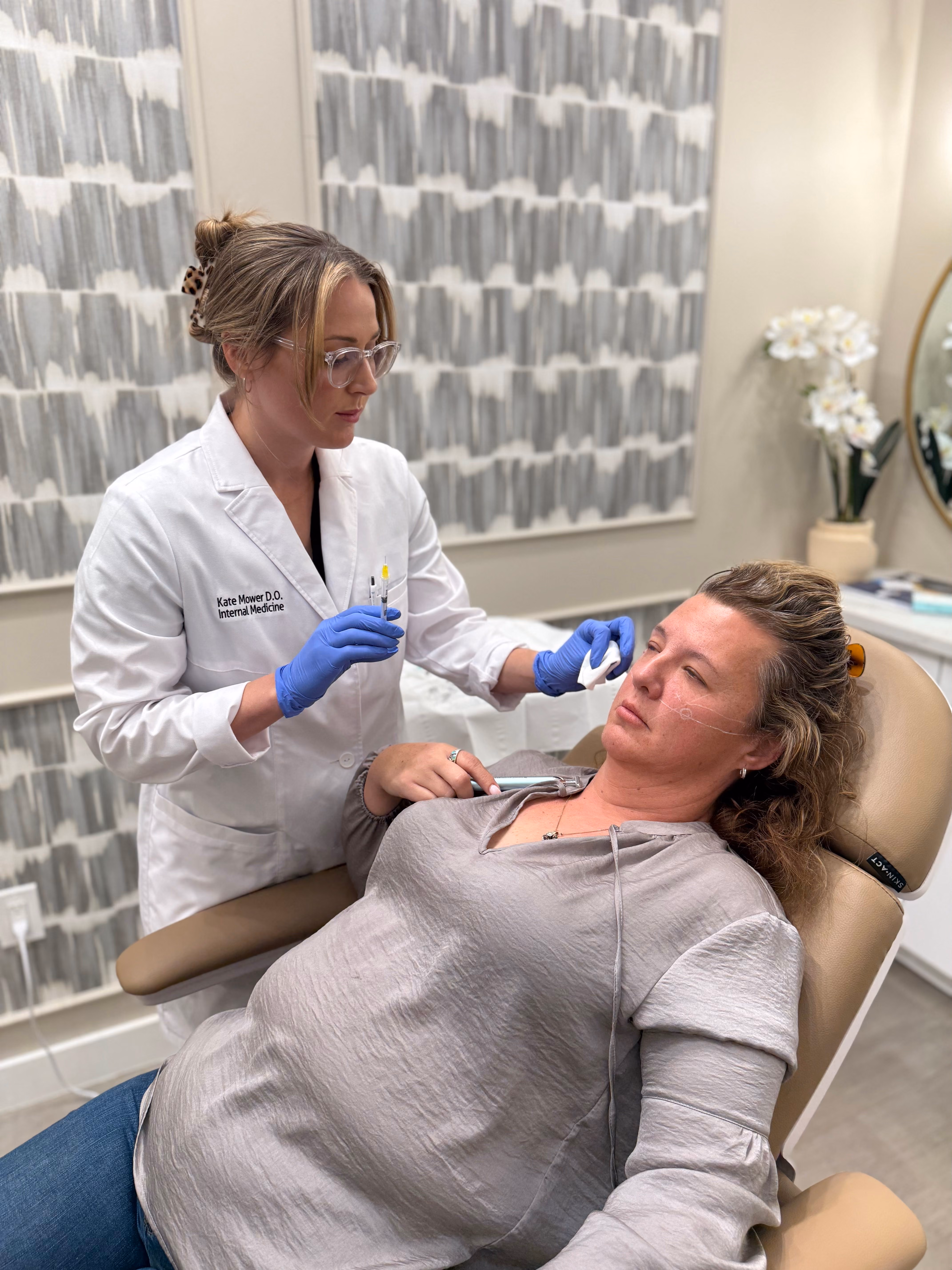 Unify Care in-clinic anti-aging treatment room in Redlands