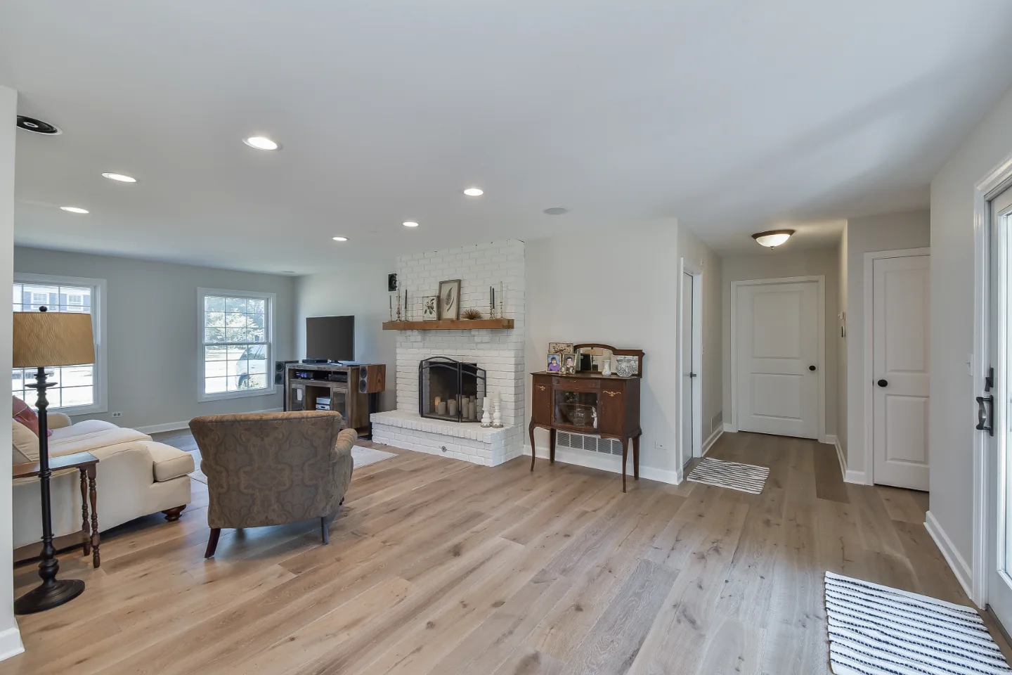 Living Room remodel in Franklin, TN. Sebring Design Build updated the living room in this Franklin, Tennessee home as part of a whole-home interior remodel.