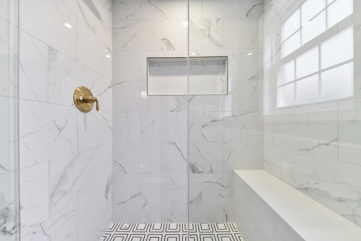 Guest Bath remodel in Brentwood, TN. Sebring Design Build transformed this Brentwood, Tennessee guest bath with CWP Havana Square Recessed Pearl cabinetry, Hanstone Yorkville polished quartz.