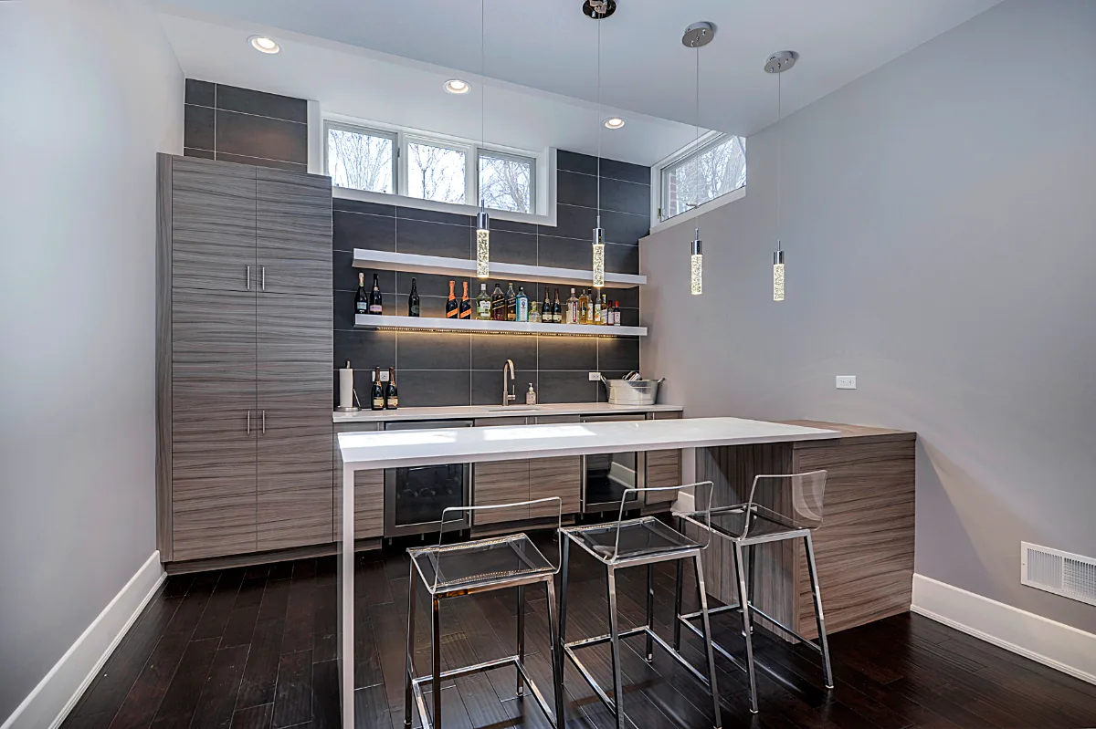 Bar remodel in Brentwood, TN. Sebring Design Build built this Brentwood, Tennessee basement bar as part of a modern-masculine basement remodel.