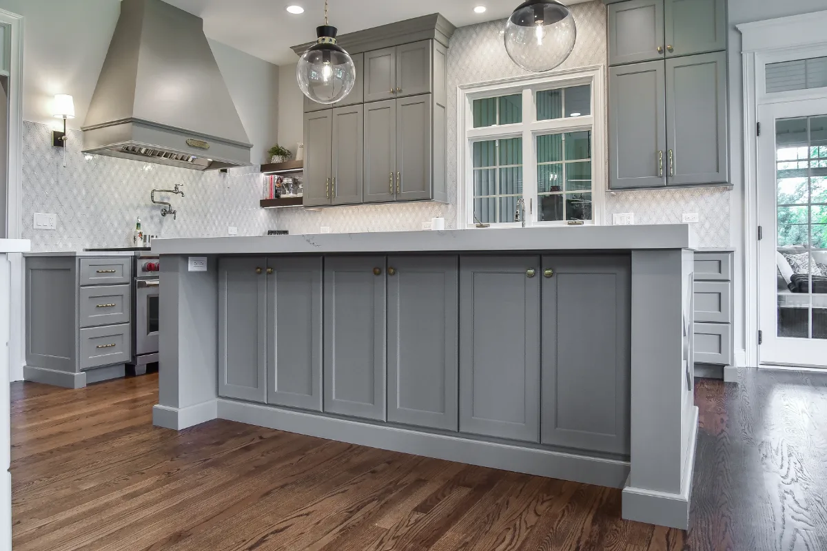 Kitchen remodel in Brentwood, TN. Sebring Design Build transformed this Brentwood, Tennessee kitchen with CWP Classic Square Recessed cabinetry with Drop Radius Edge in Fawn Brindle and Walnut Praline stain.