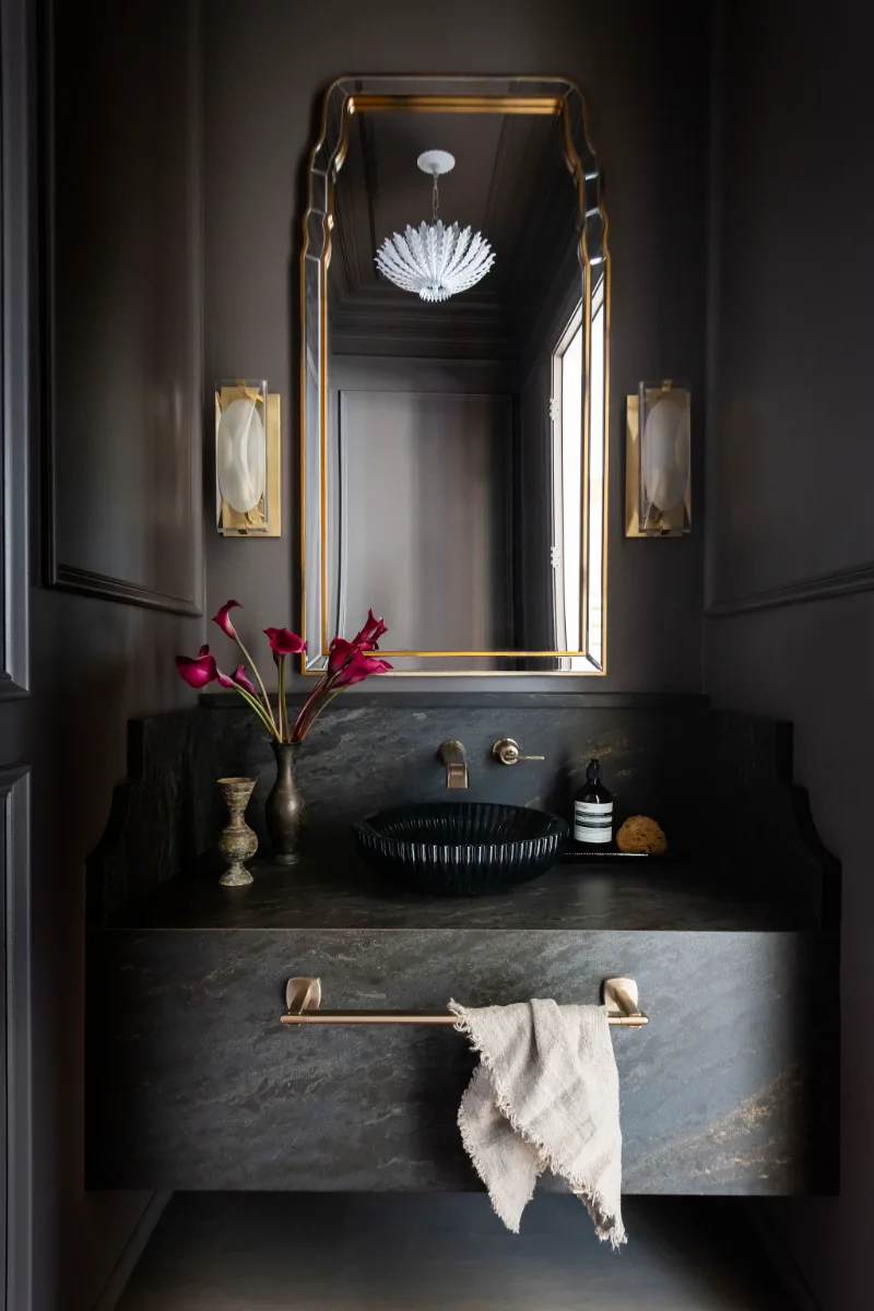A complete kitchen, butler pantry, bar, and powder room remodel in McGavock Farms, Brentwood. Custom cabinetry, Calacatta quartz, and brass fixtures by Sebring Design Build.