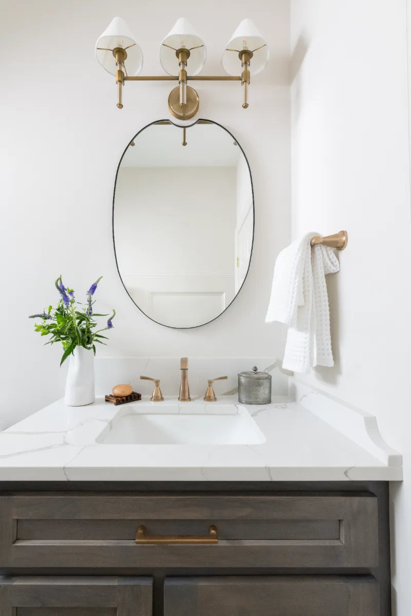 Guest Bath remodel in Willowsprings, TN. Sebring Design Build transformed this Willowsprings guest bath in Franklin, Tennessee from a basic, outdated space into a bright and polished room that makes a lasting impression.