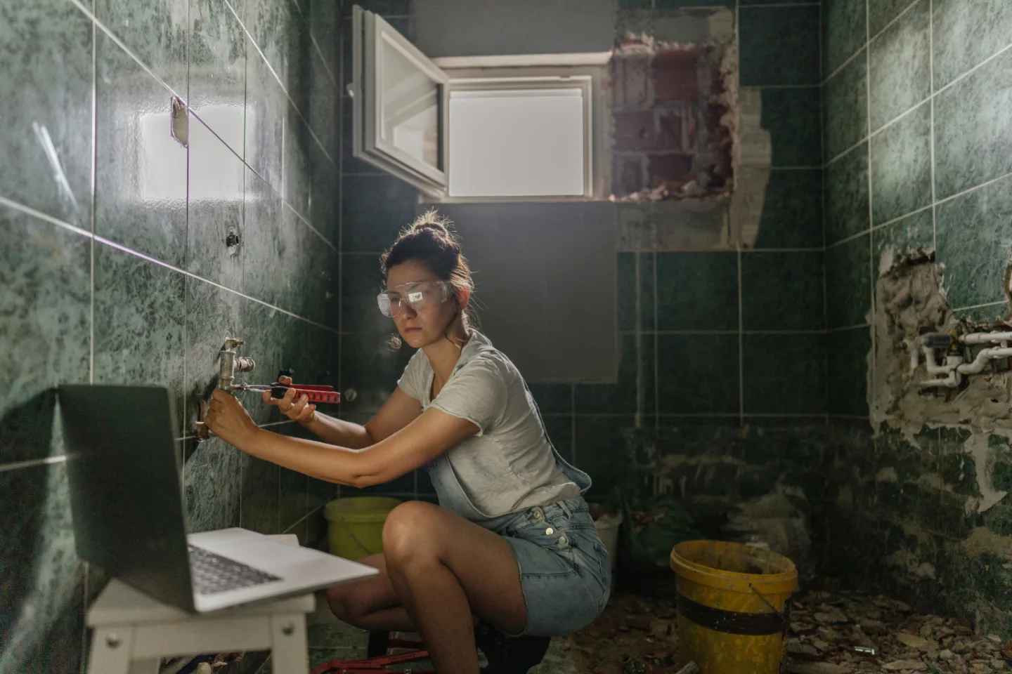 DIY vs Hiring a Professional