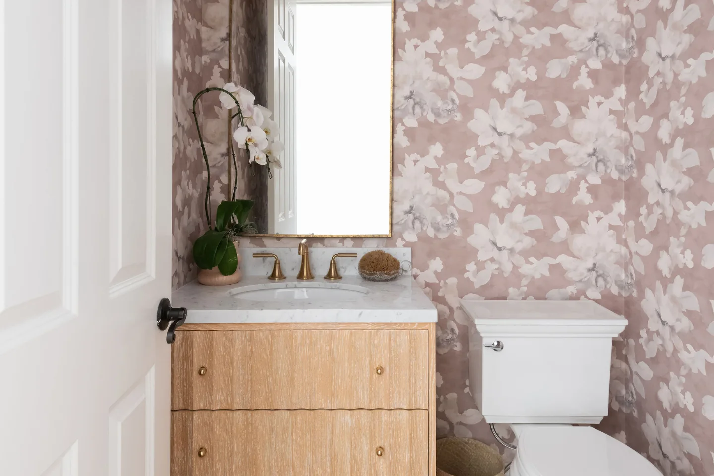 Powder Room remodel in Westhaven, TN. Sebring Design Build updated the powder room in this Westhaven modern warm remodel through targeted construction, plumbing, and electrical improvements outlined in the Browne Scope of Work.