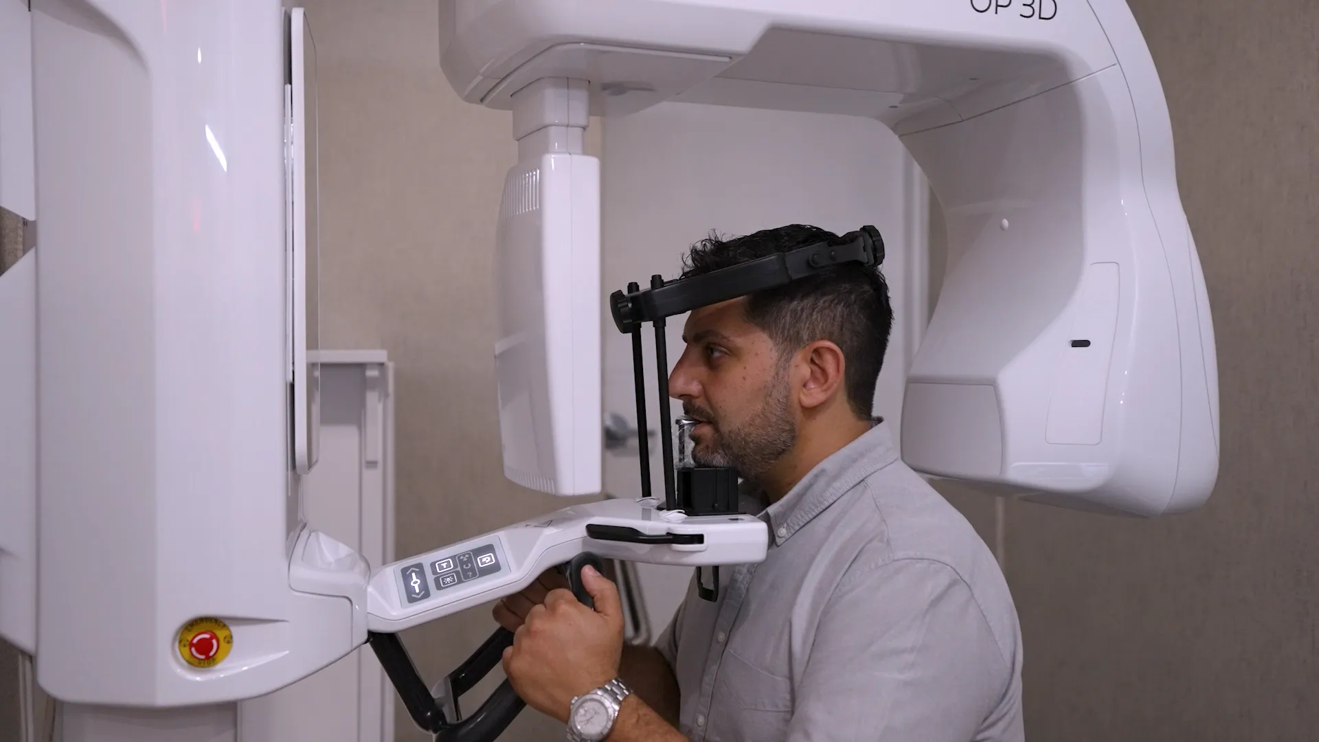 Patient in a 3D imaging machine