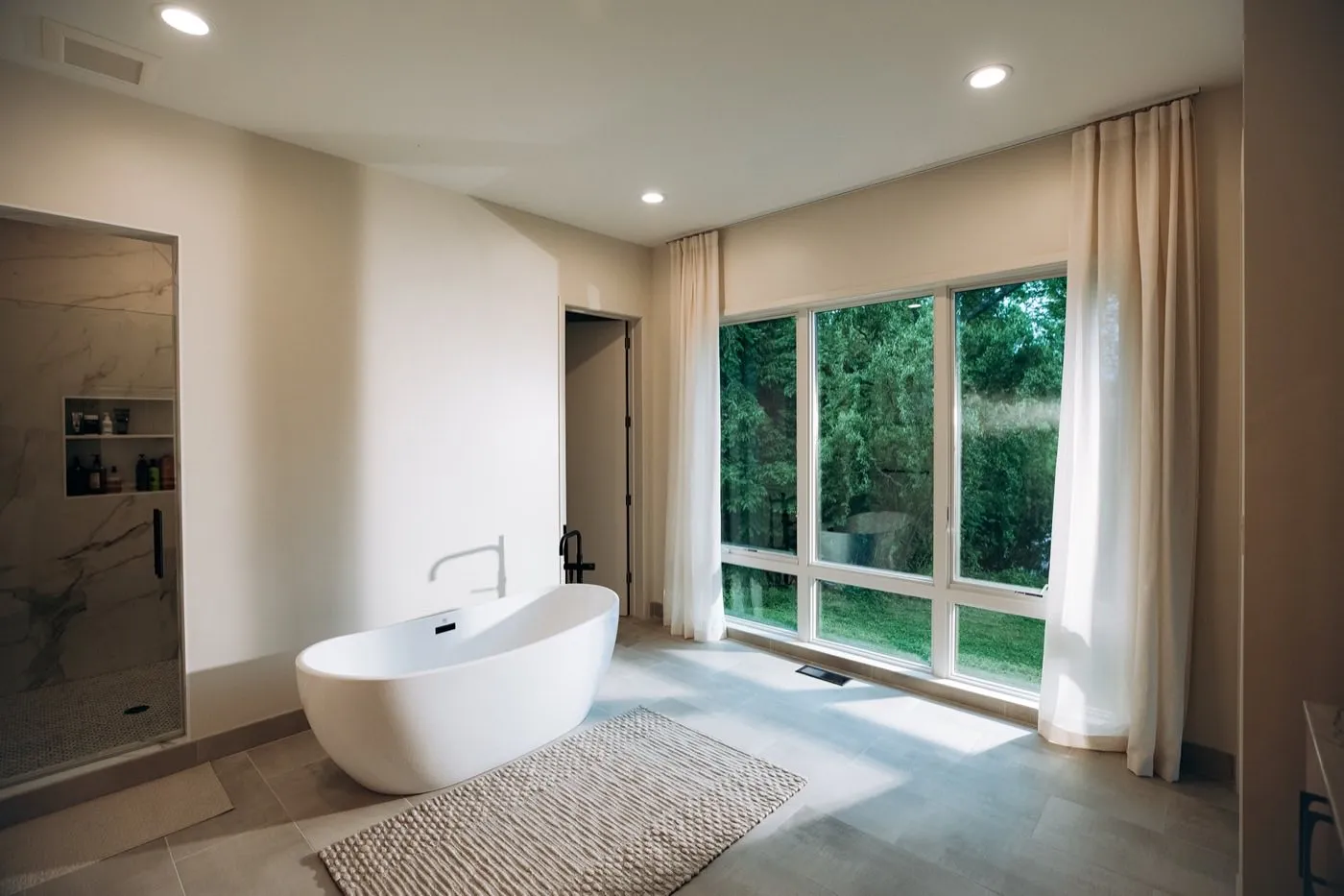 Interior of a custom home built by Horizon Building Corporation