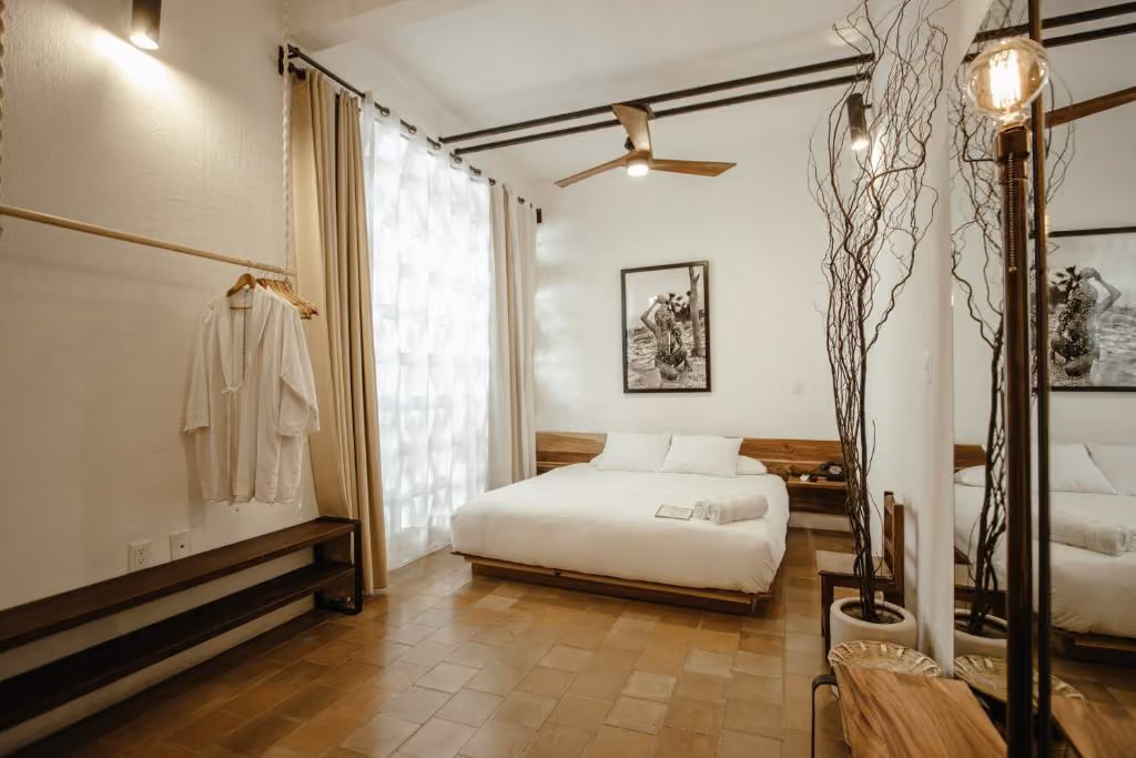 Hotel Sin Nombre