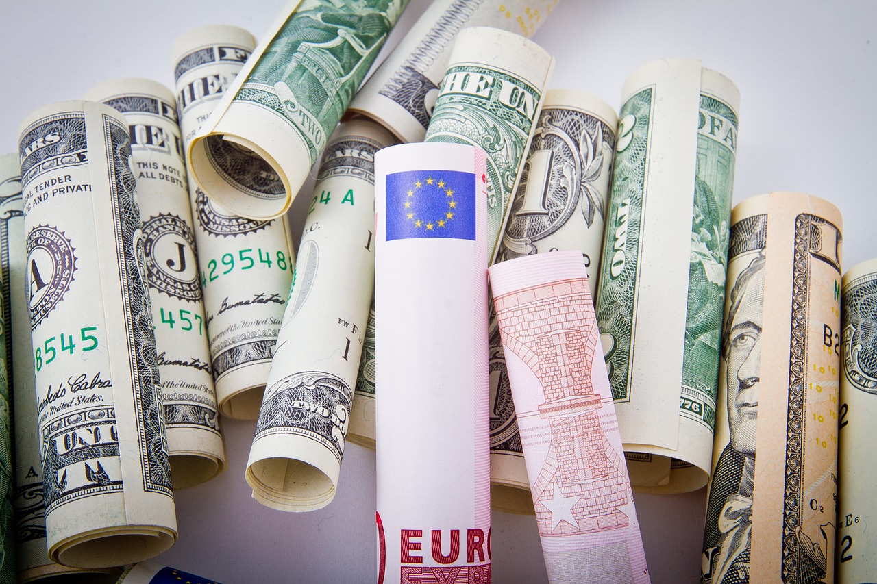 How Binary Option Brokers Make Money