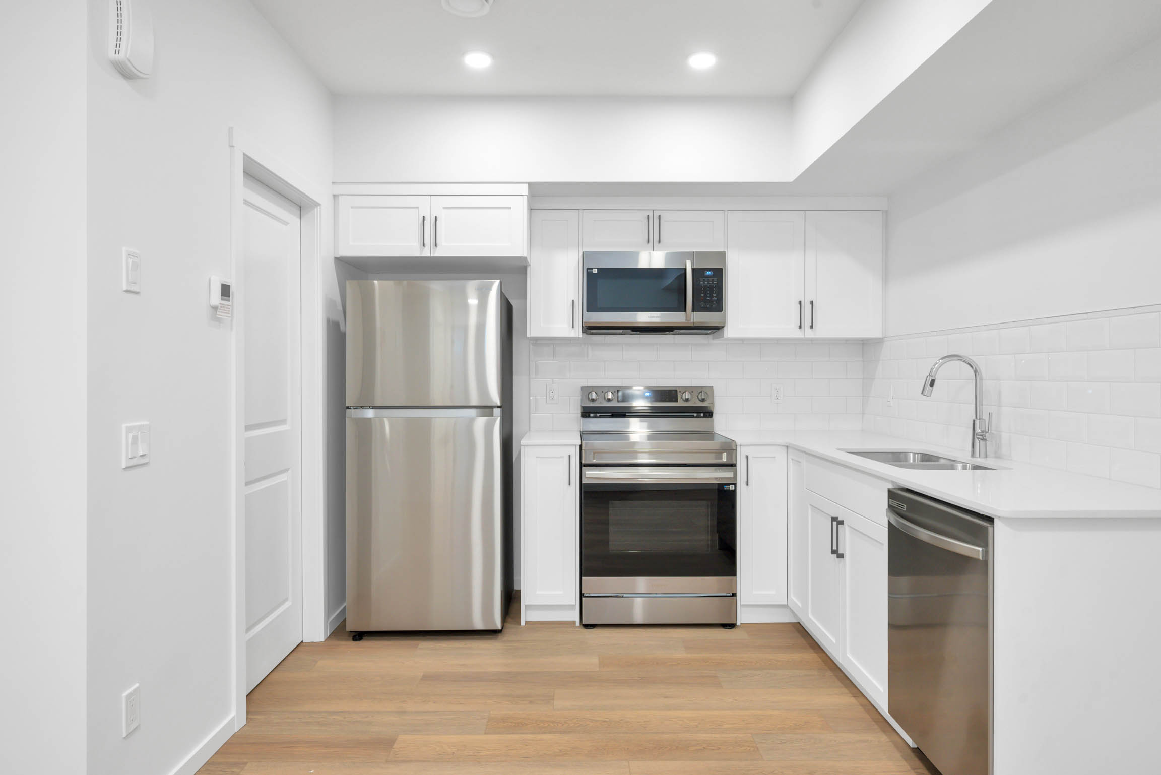 Basement suite in Kinglet, Edmonton