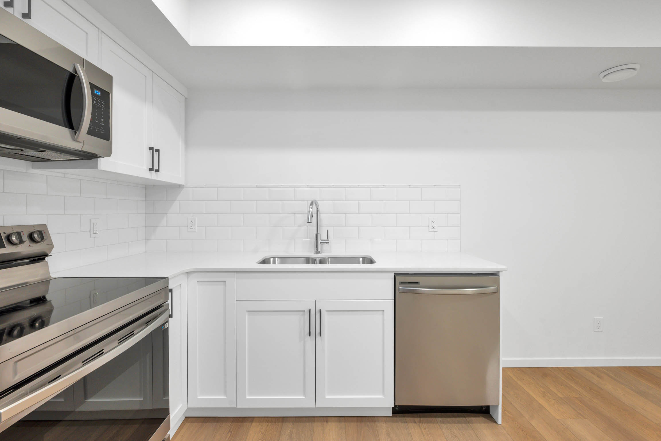 Basement suite in Kinglet, Edmonton