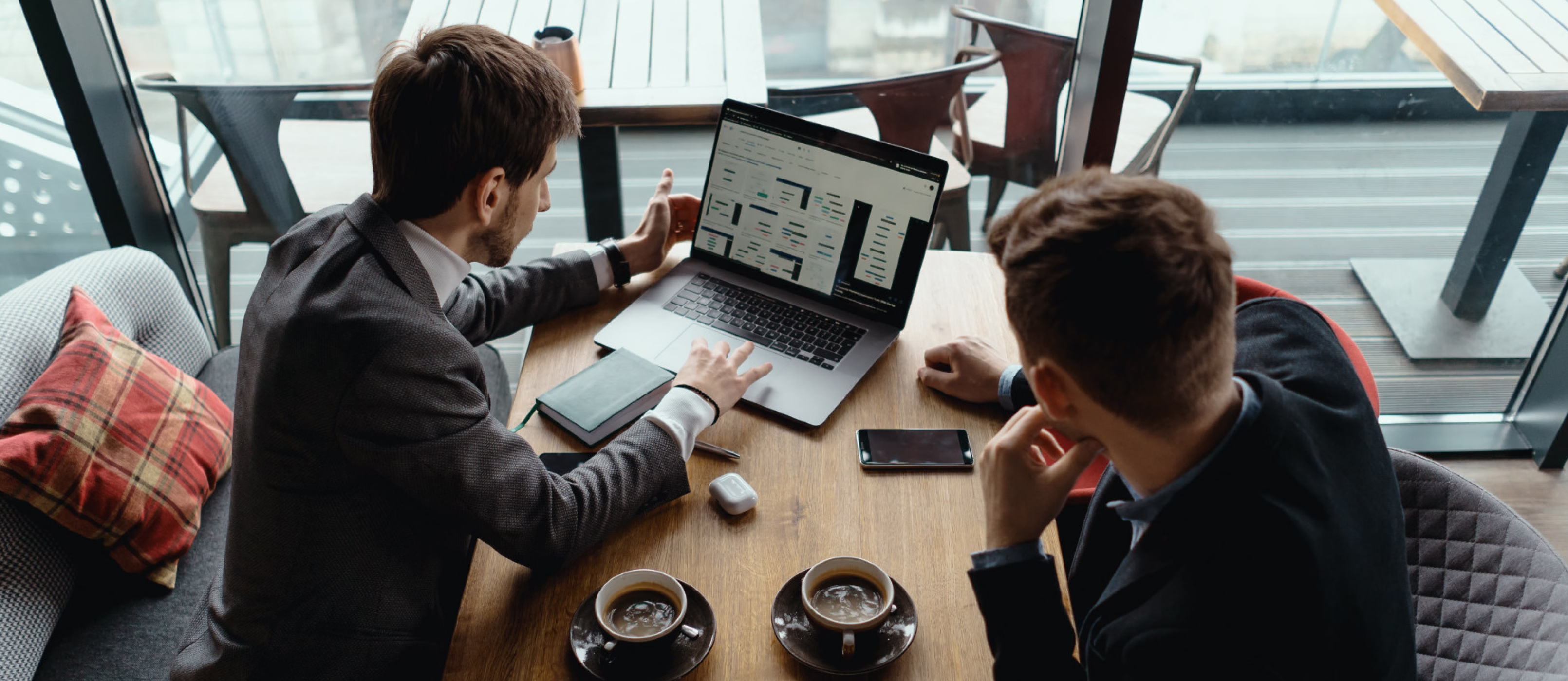 Benefits broker solutions vs. renewals blog banner