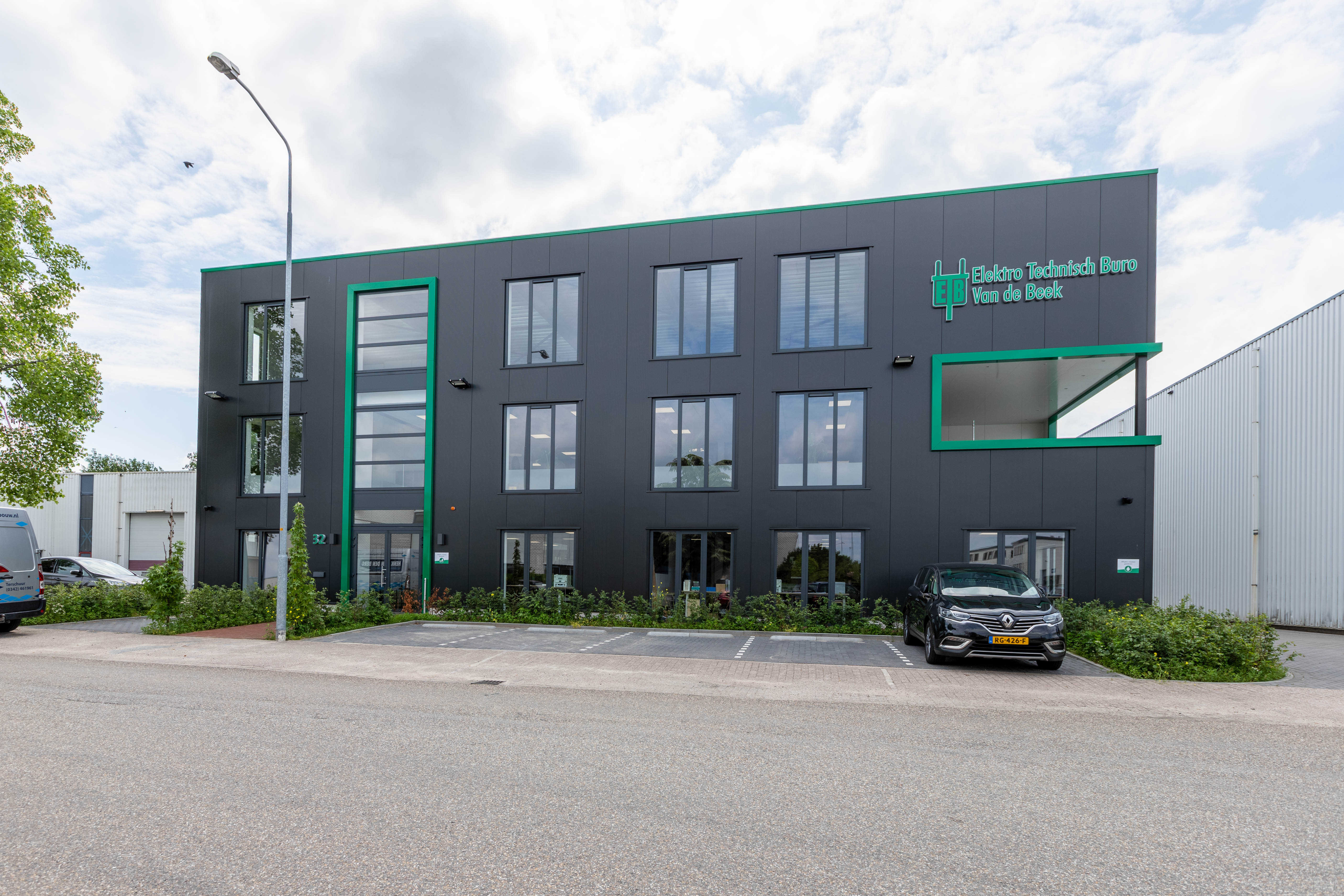 ETB van de Beek – Nieuw bedrijfspand Barneveld