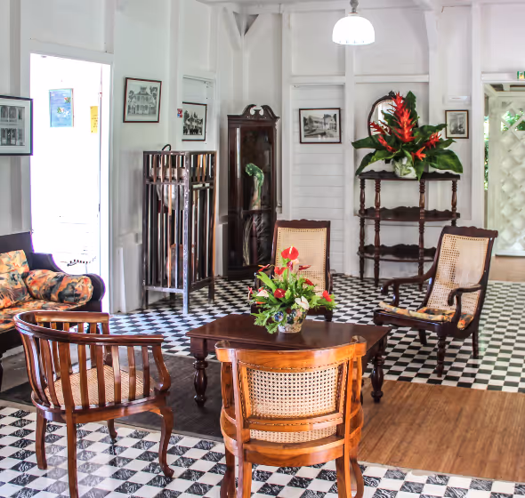 Salon de la maison créole du jardin de Balata
