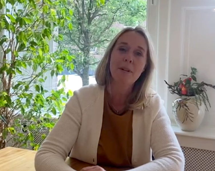 Anneke Hooiveld sharing her experience of IPG