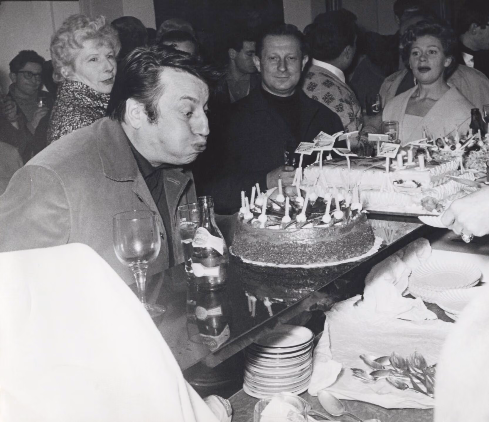 Raymond Devos souffle ses bougies