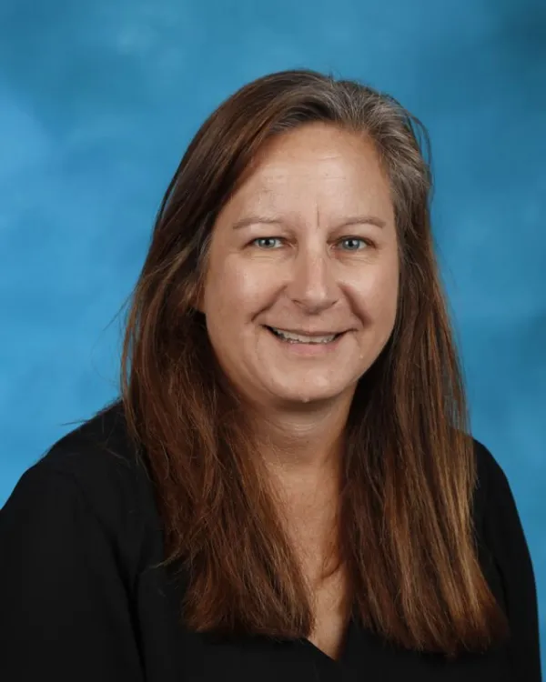 Cindy Tronzano staff member headshot photo