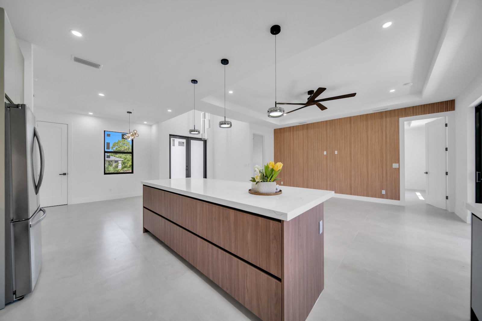 3508 Irma Ave N completed residence — photo 24