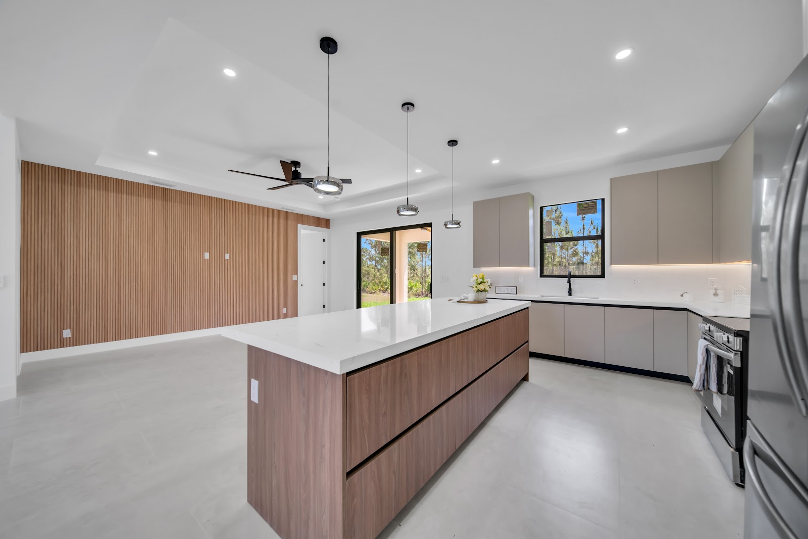 3508 Irma Ave N completed residence — photo 25