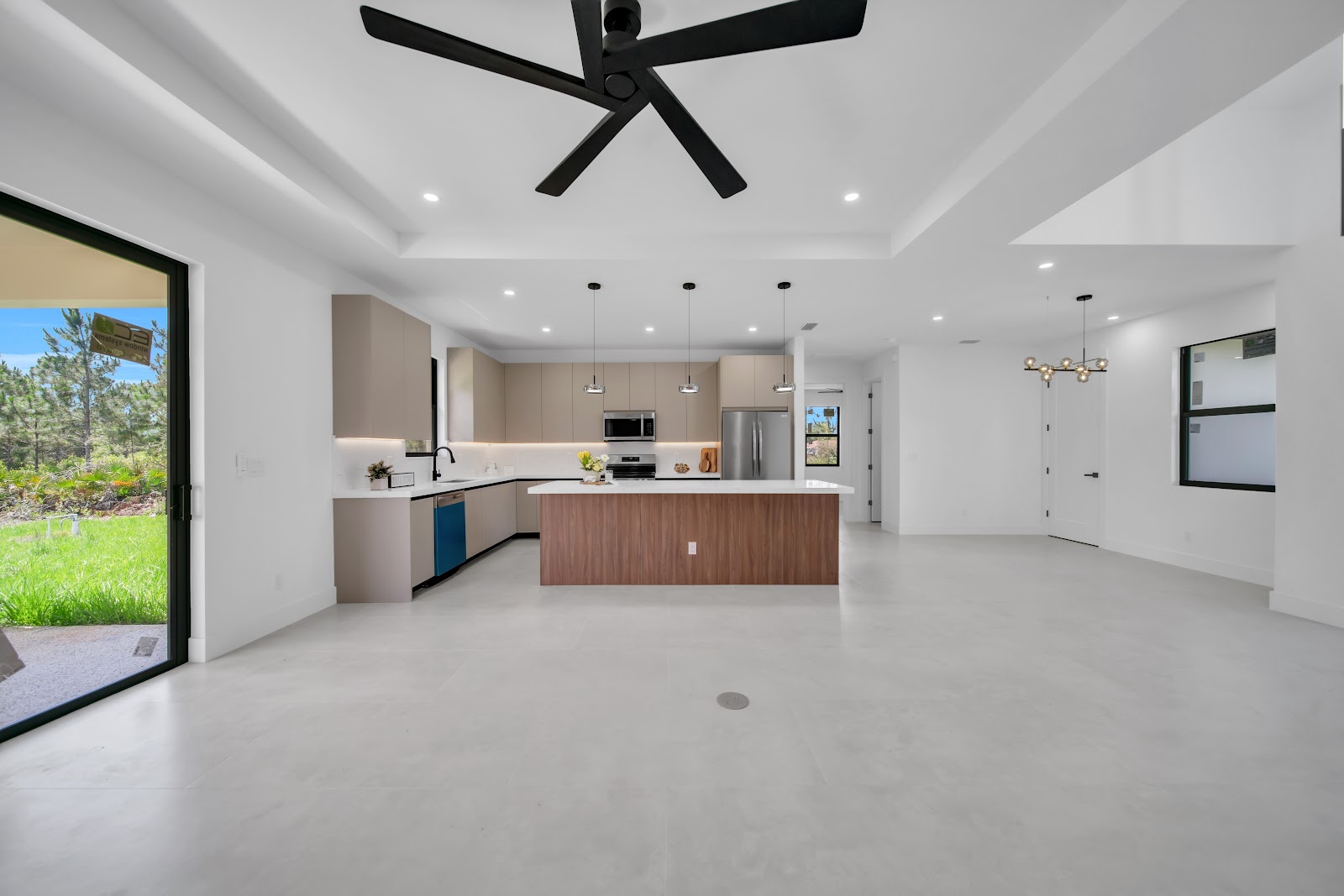 3508 Irma Ave N completed residence — photo 22