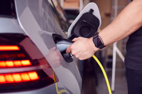 ev.energy wins UK’s first commercial tender using electric vehicles to manage the electricity network