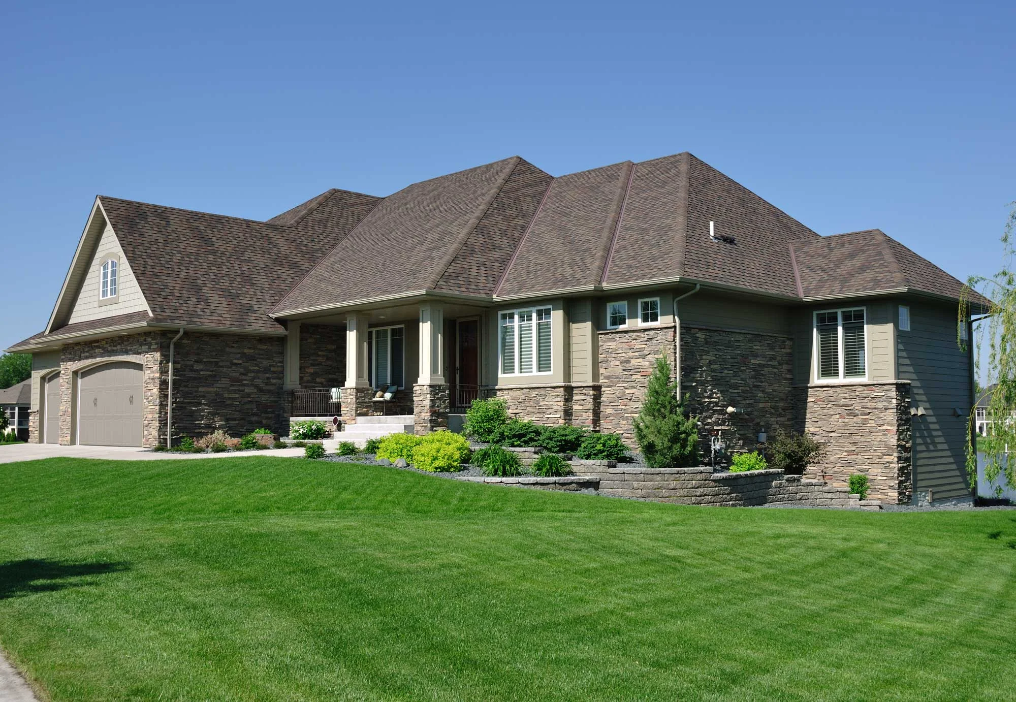 local Chardon roofing company