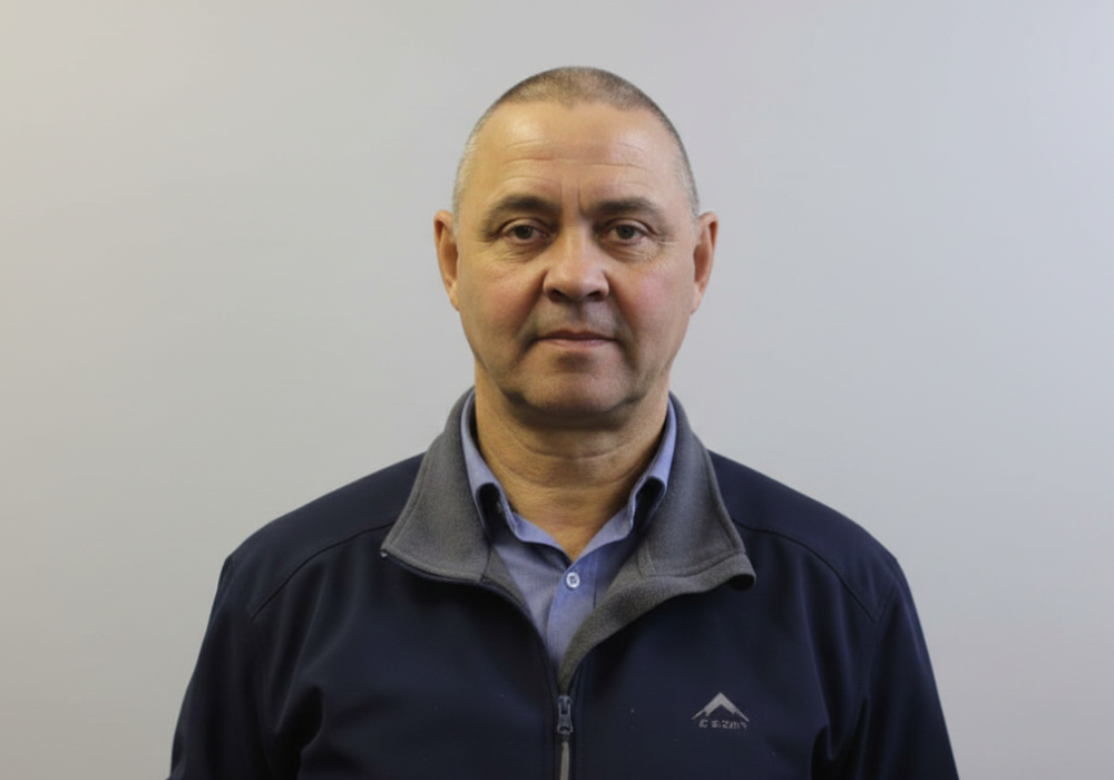 Leon, fundador da Kohler Box e cliente da COMOEU, num caso de sucesso sobre a aplicação de gestão do conhecimento e estratégia de marca para uma equipa de mais de 40 colaboradores.