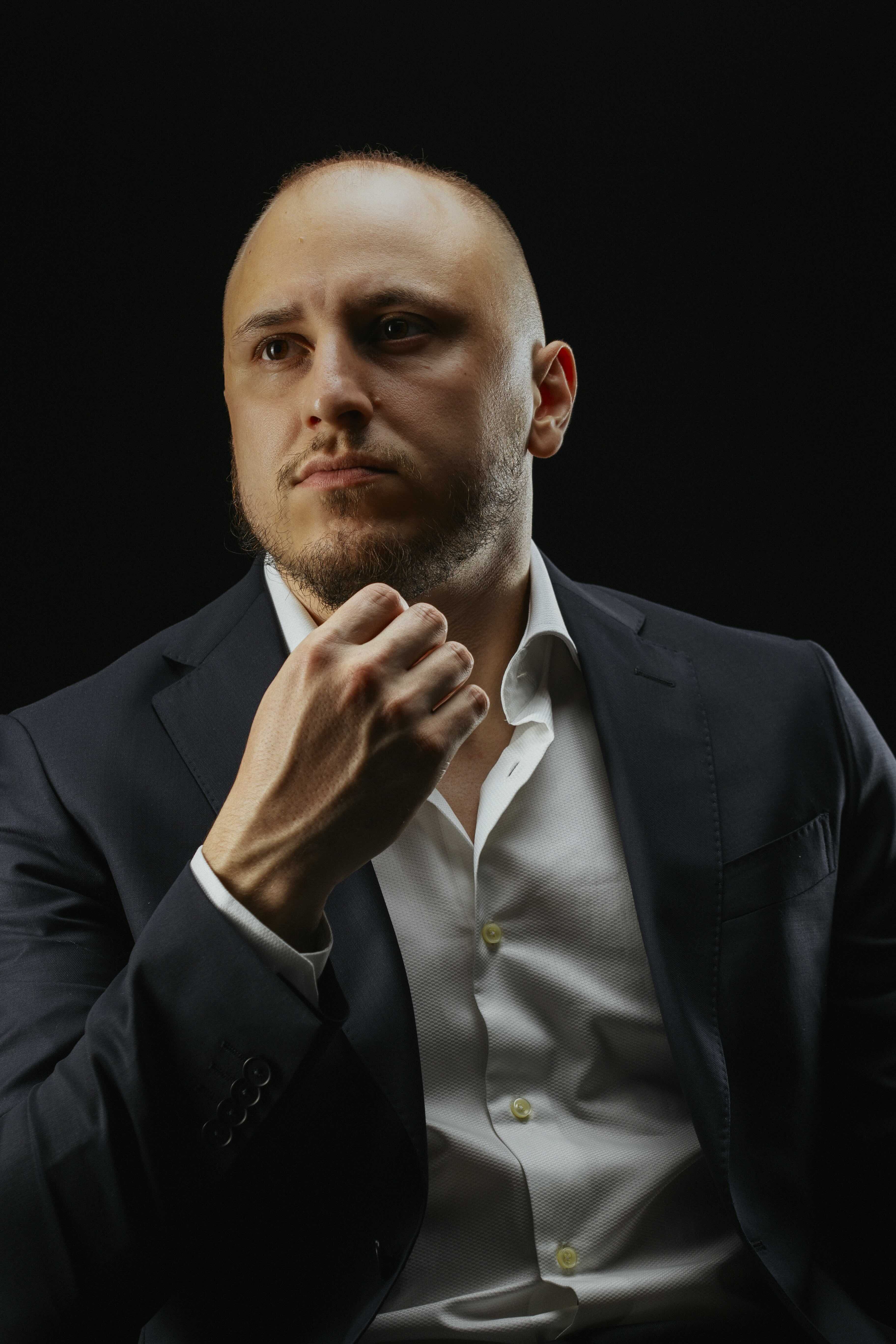 [headshot] image of a customer using erp software