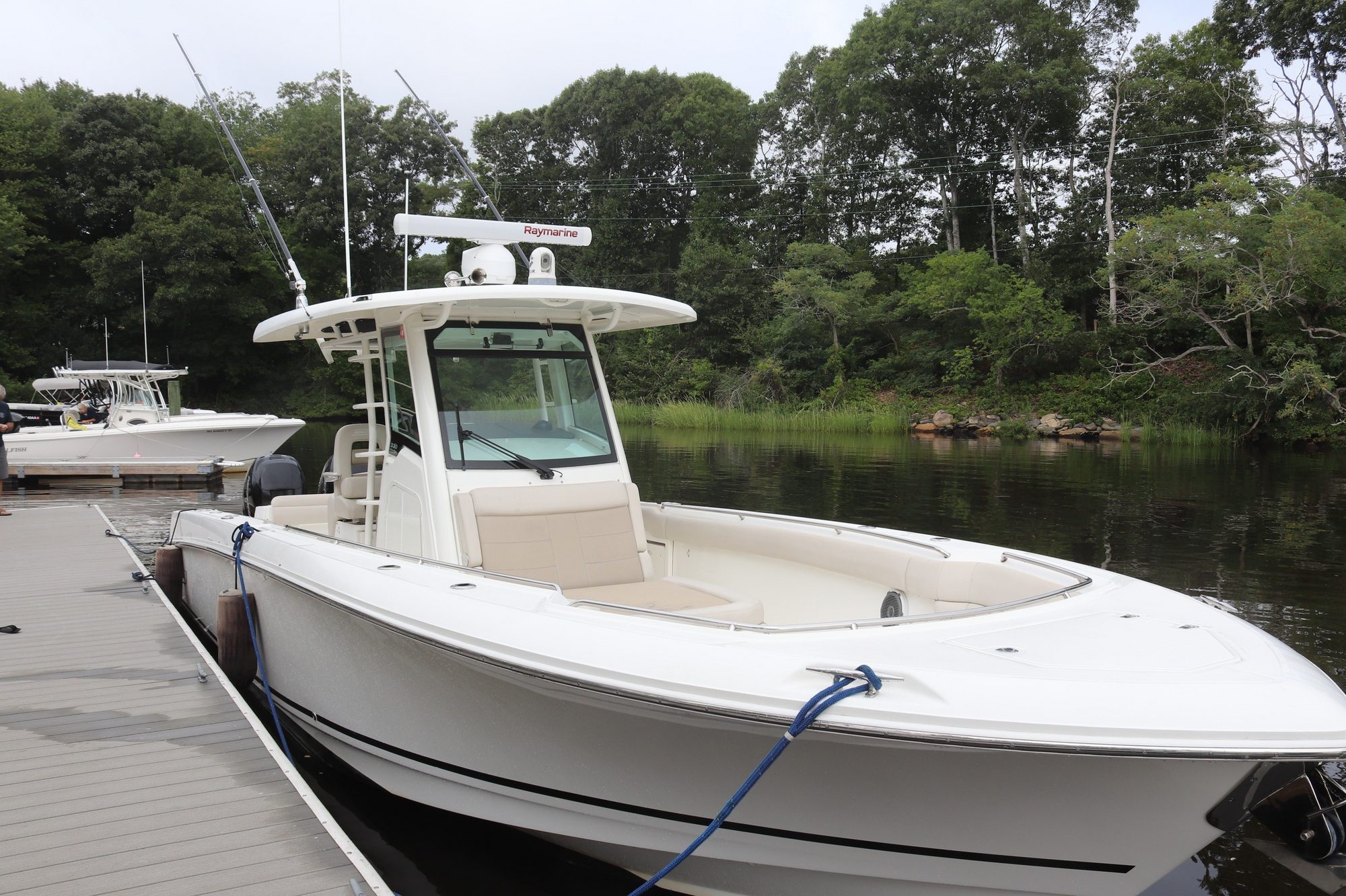2017 Boston Whaler 330 Outrage