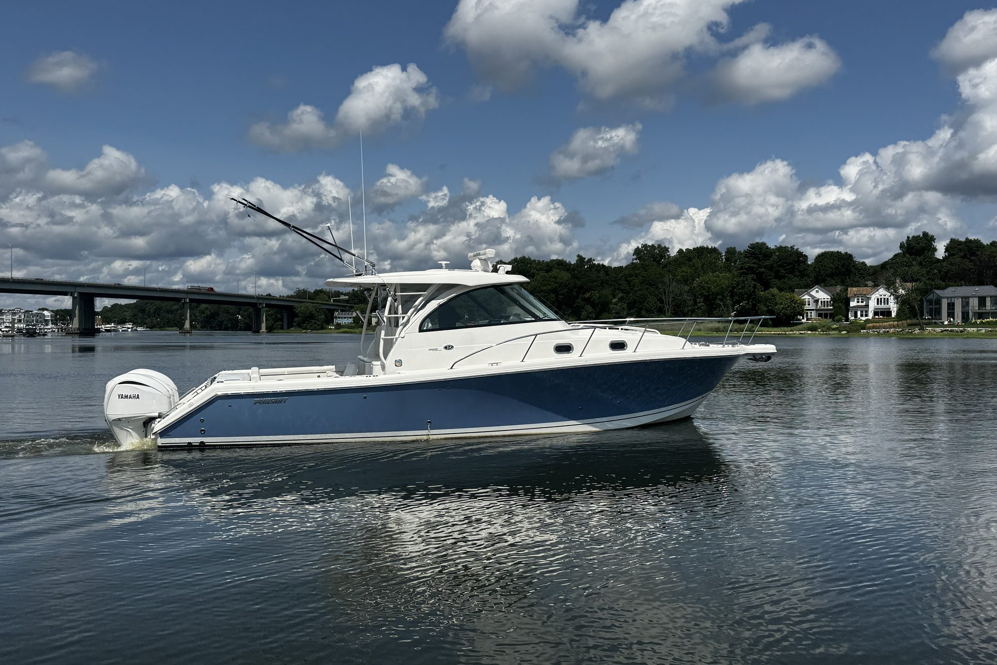 2022 Pursuit OS 385 Offshore